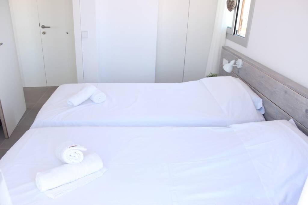 Beautiful Loft, Huge Sunny Terrace, View Over The Beach And Sea Rosas Exterior foto